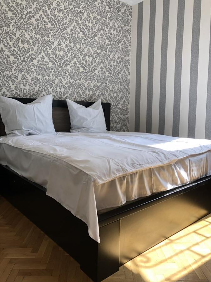 Апартаменты СТАРЫЙ КУТАИСИ Экстерьер фото